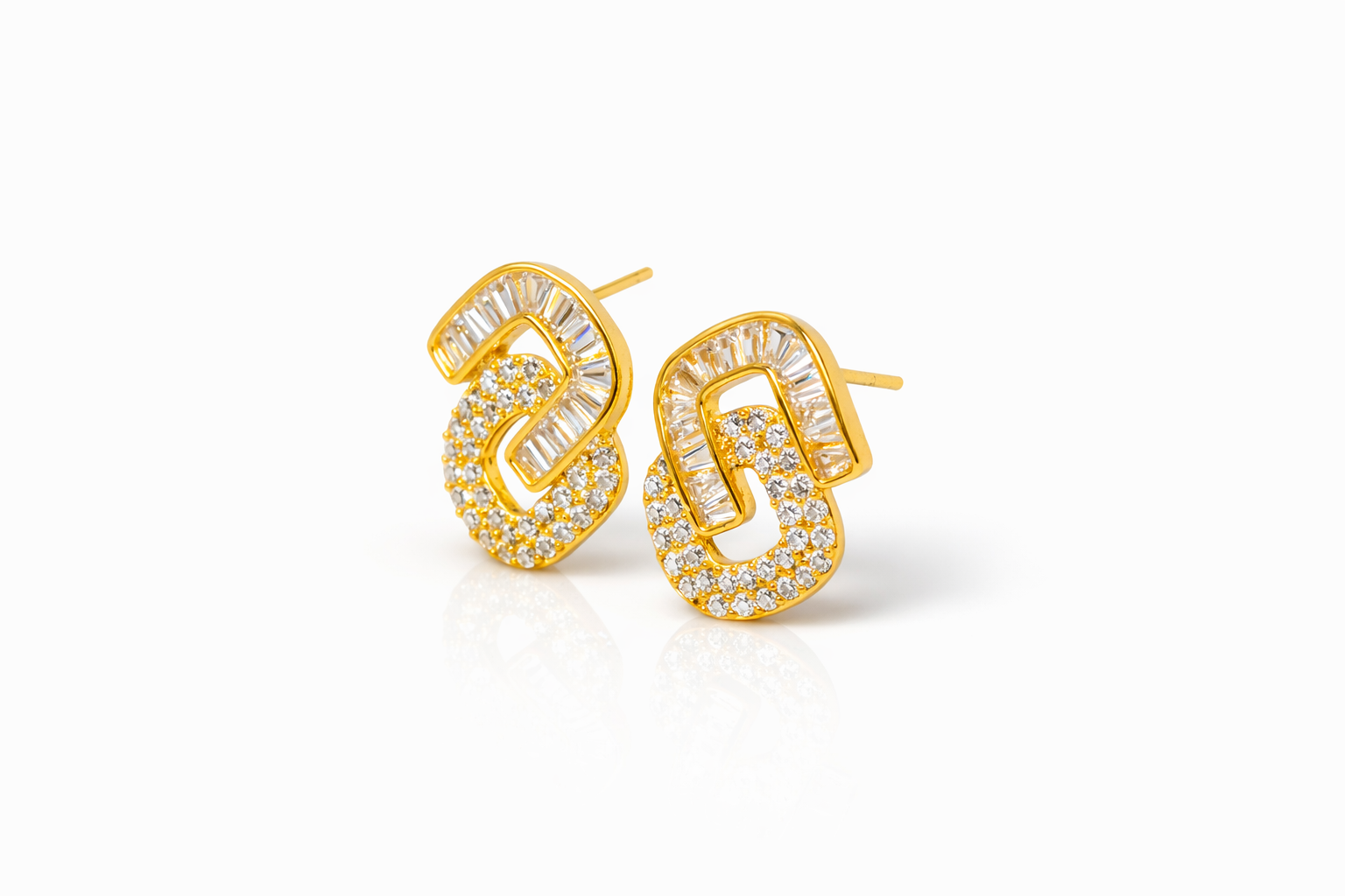 Elegant Link Earrings